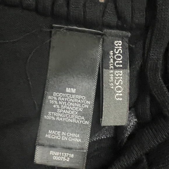 Bisou Bisou Goth Glsm Black Sweater Top V-Neck Blouse with Cutout Sleeves - Picture 9 of 12